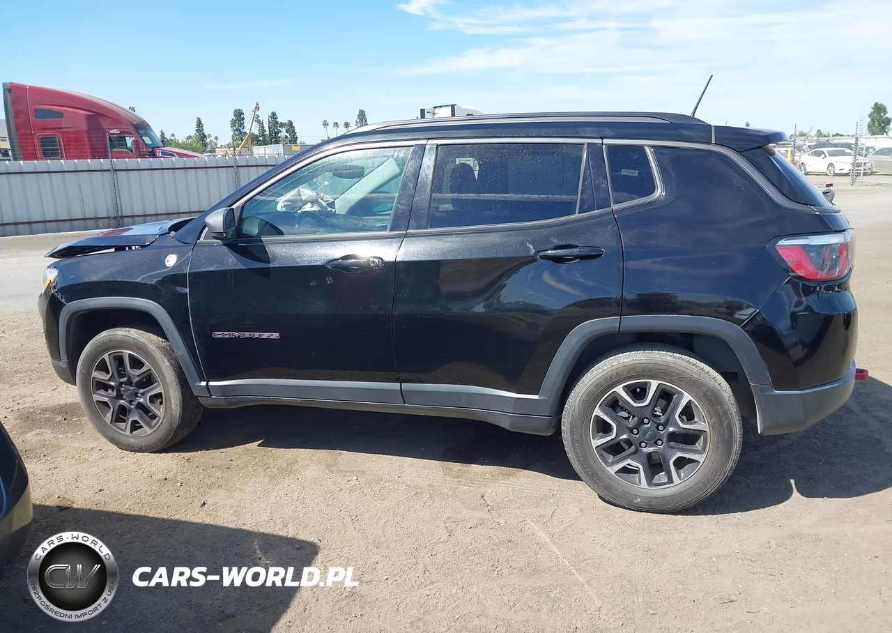 2019 Jeep Compass Trailhawk 4X4 VIN:3C4NJDDB8KT748118 - 14