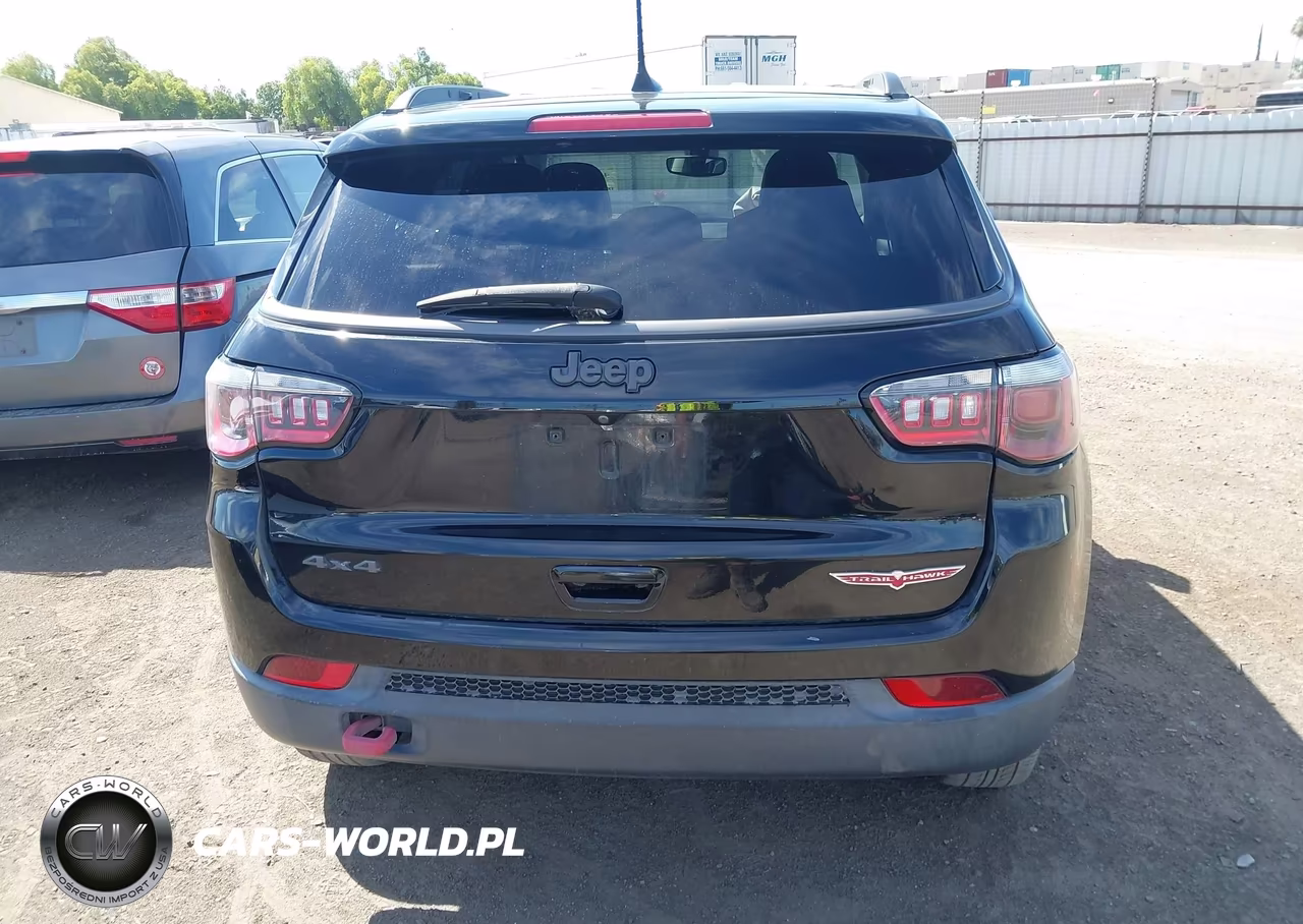 2019 Jeep Compass Trailhawk 4X4 VIN:3C4NJDDB8KT748118 - 16