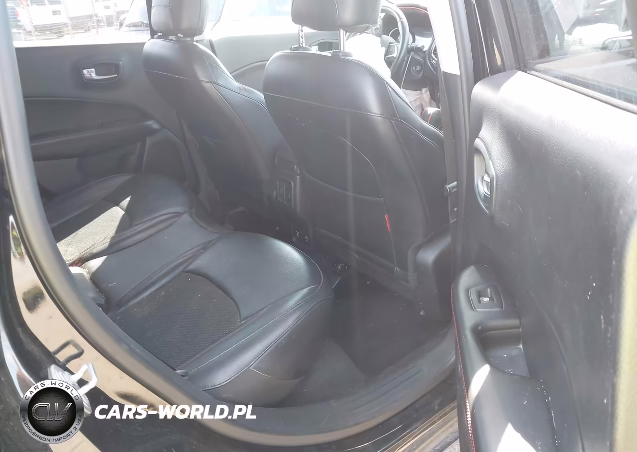 2019 Jeep Compass Trailhawk 4X4 VIN:3C4NJDDB8KT748118 - 8