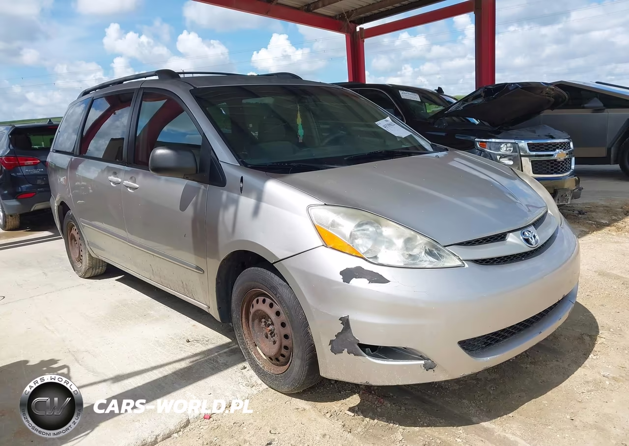2008 Toyota Sienna Le – zdjęcie 1 z 12
