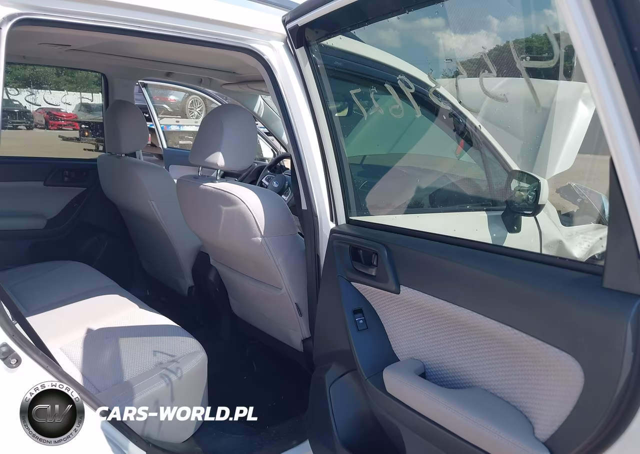 2017 Subaru Forester 2.5I Premium VIN:JF2SJAEC5HH555524 - 8