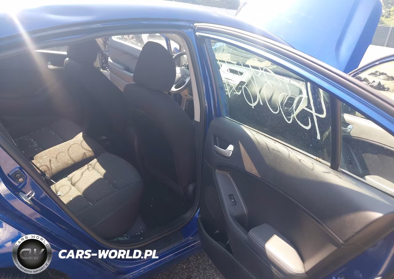 2017 Kia Forte Lx VIN:3KPFK4A77HE121361 - 8