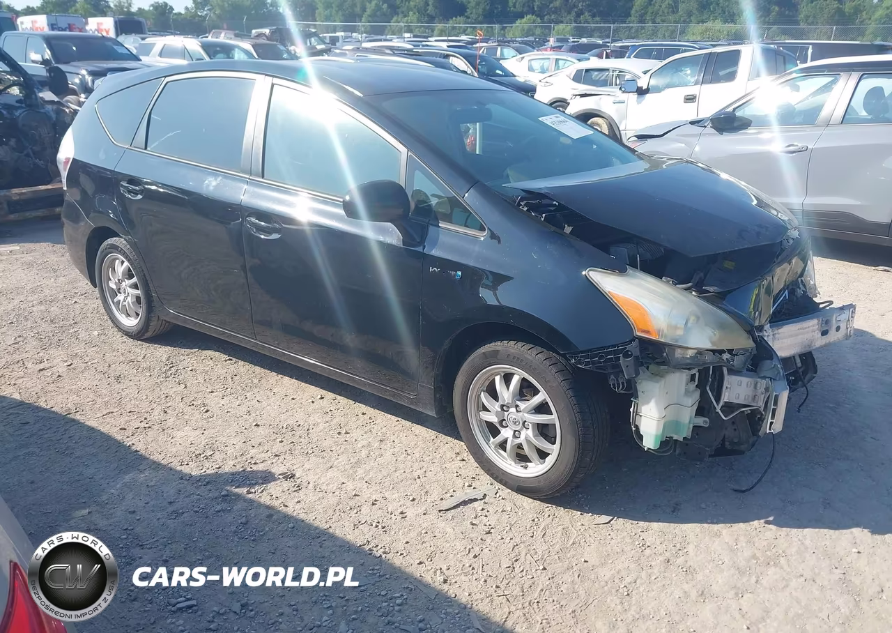 2013 Toyota Prius V Three