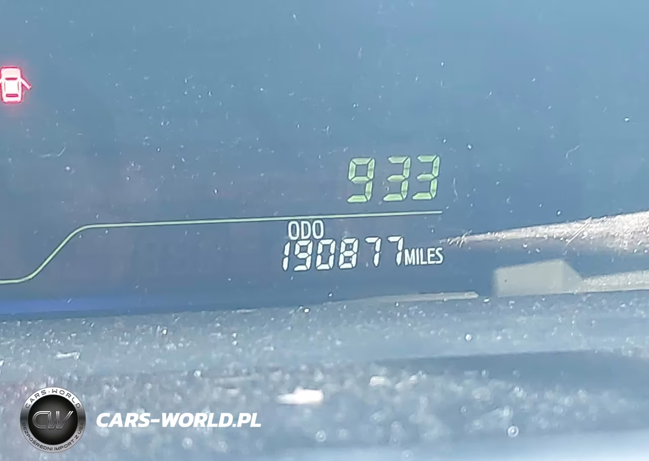 2013 Toyota Prius V Three VIN:JTDZN3EU8D3199261 - 15