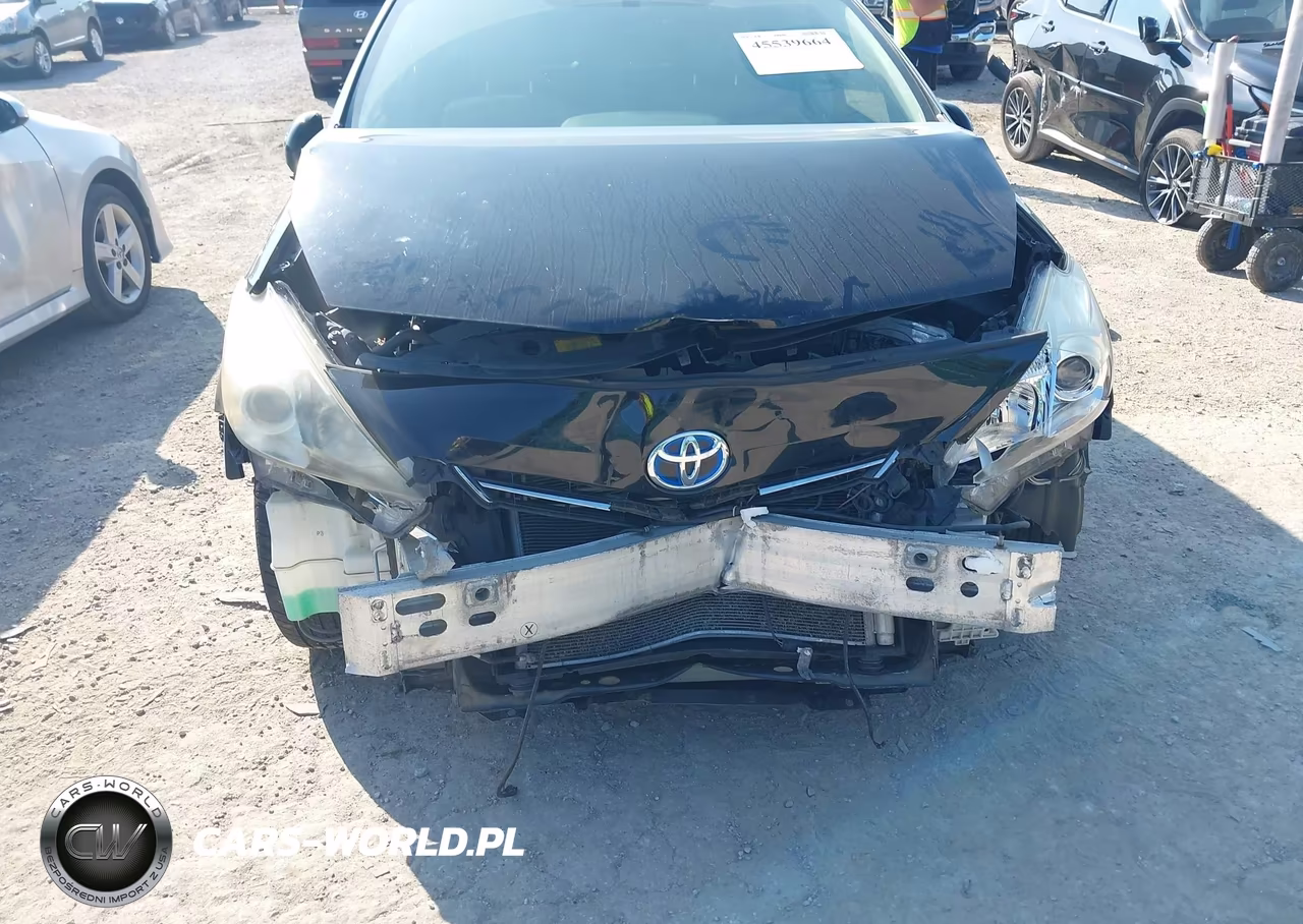 2013 Toyota Prius V Three VIN:JTDZN3EU8D3199261 - 6