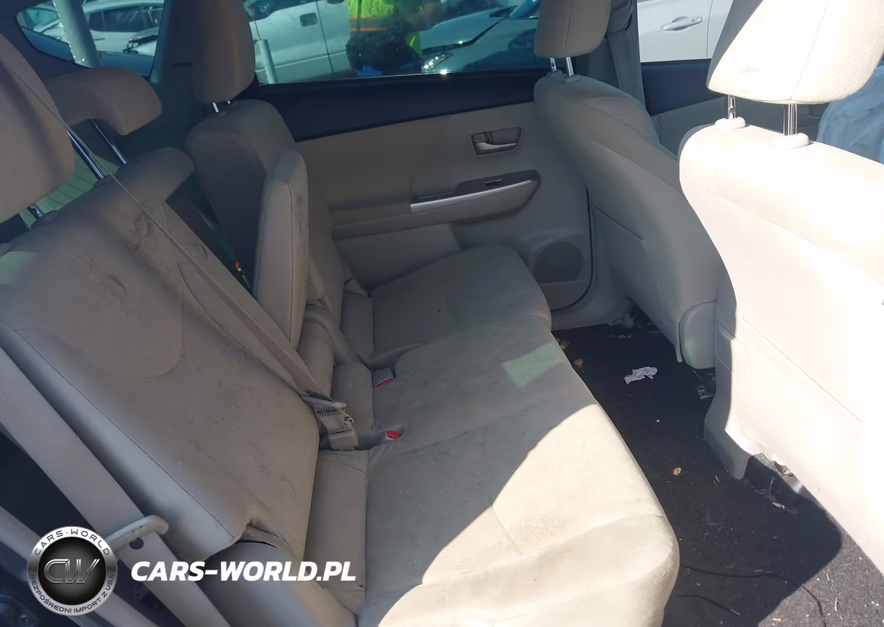 2013 Toyota Prius V Three VIN:JTDZN3EU8D3199261 - 8