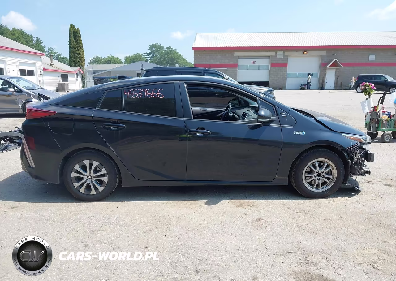 2021 Toyota Prius Prime Le VIN:JTDKAMFP5M3188116 - 13