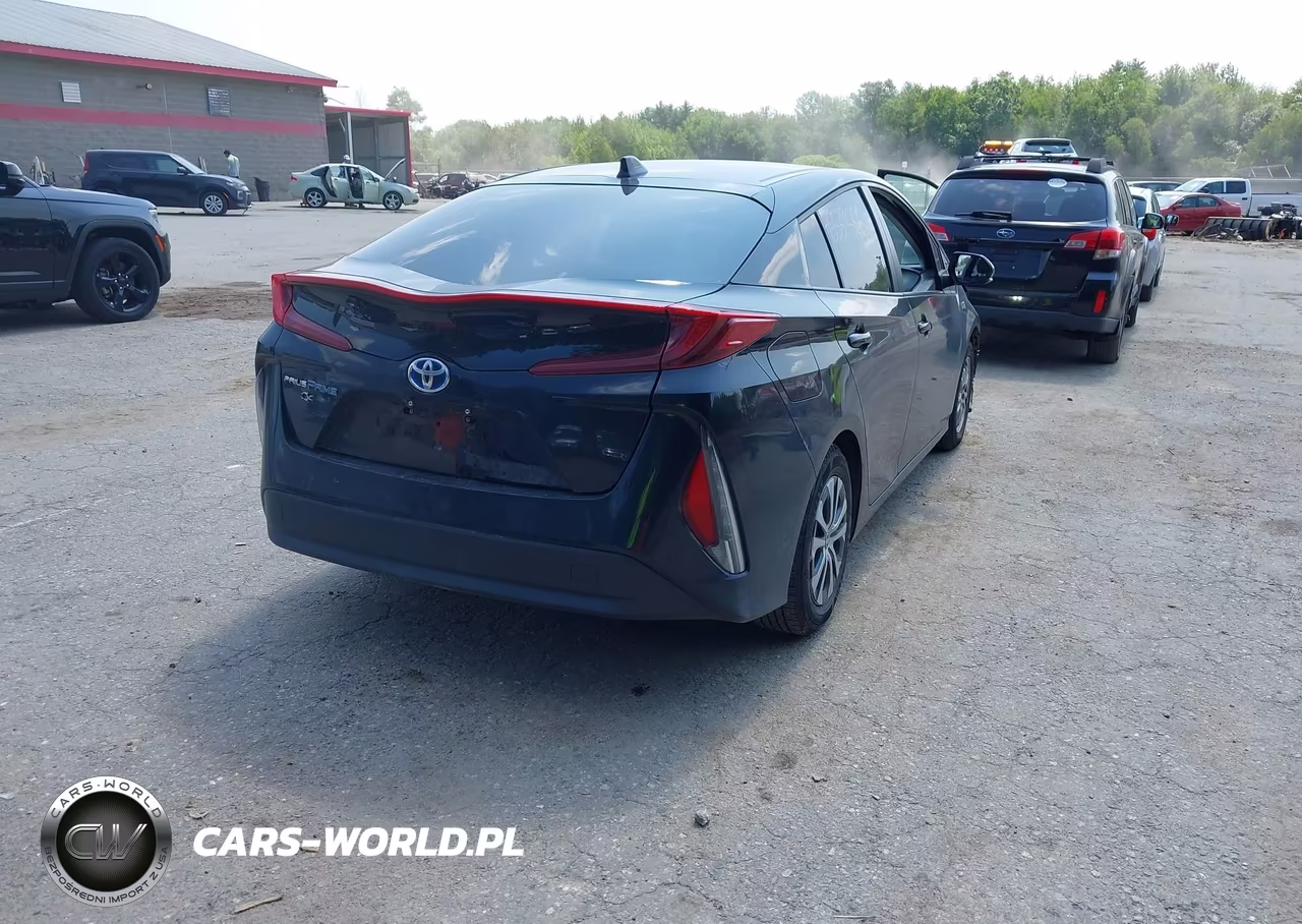 2021 Toyota Prius Prime Le VIN:JTDKAMFP5M3188116 - 4