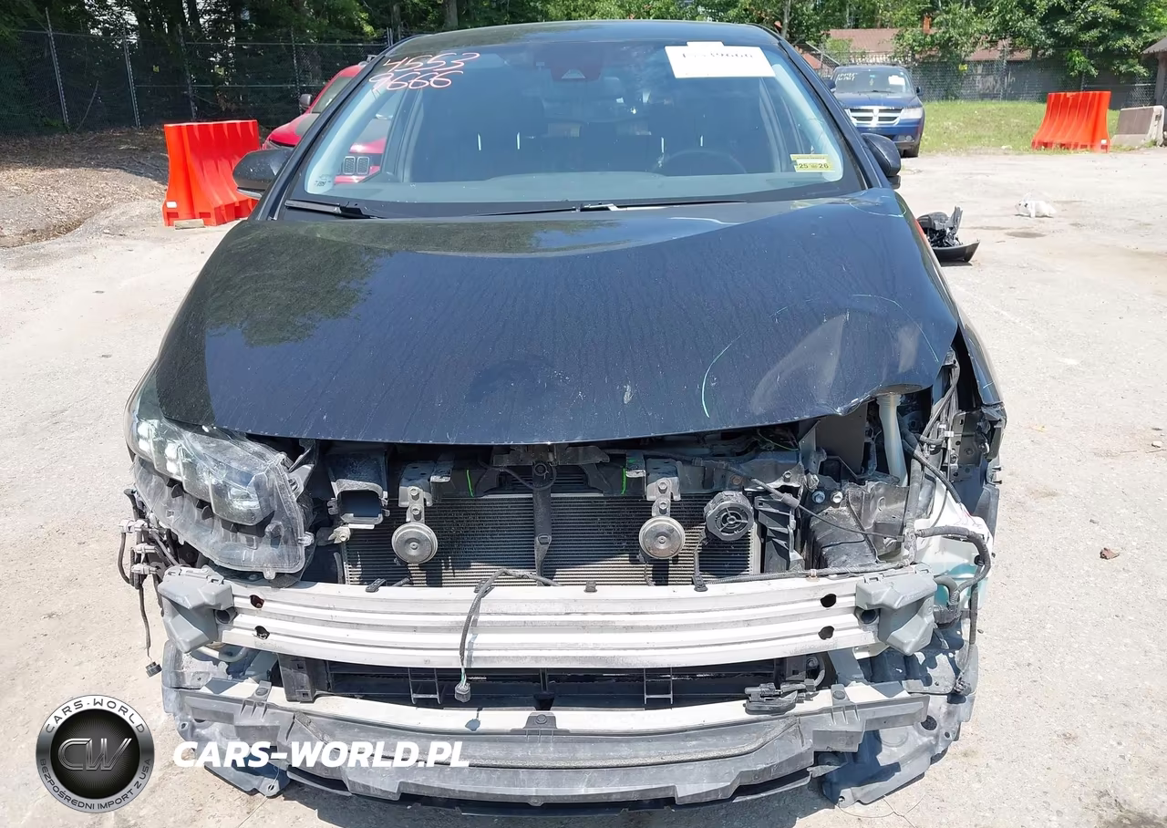 2021 Toyota Prius Prime Le VIN:JTDKAMFP5M3188116 - 6