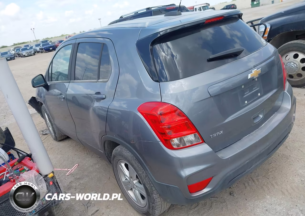 2020 Chevrolet Trax Fwd Ls VIN:3GNCJKSB8LL176135 - 3