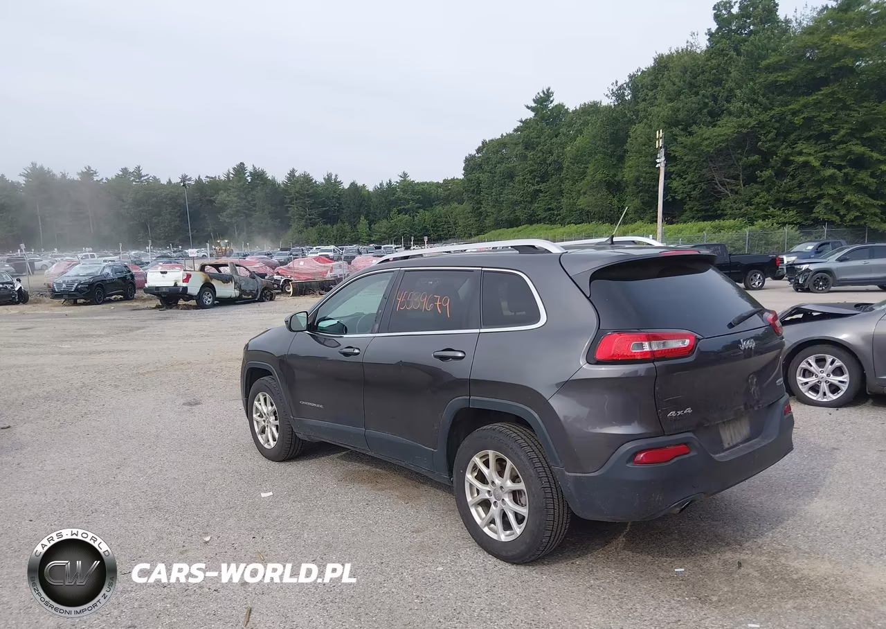2014 Jeep Cherokee Latitude VIN:1C4PJMCB9EW201397 - 3