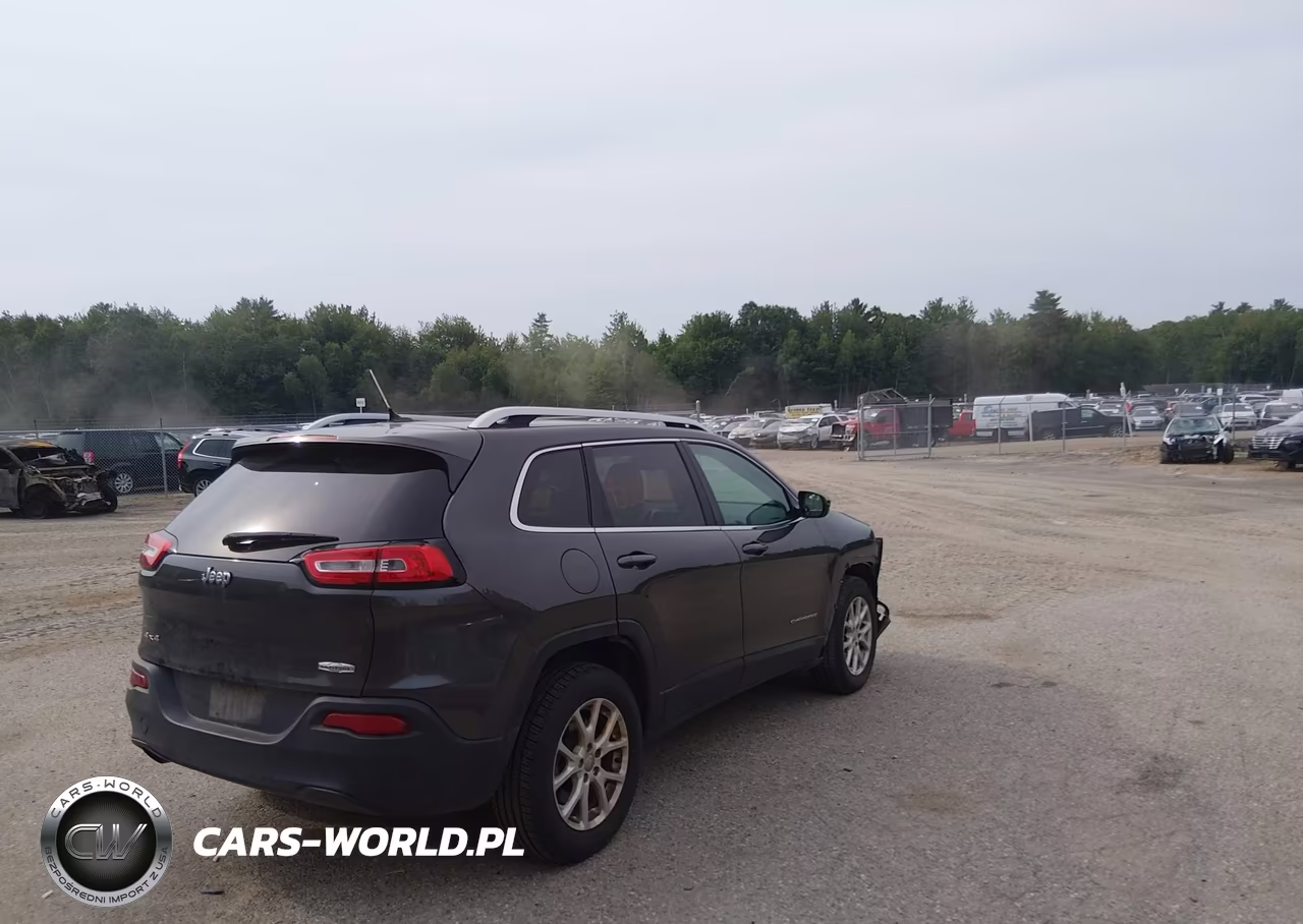 2014 Jeep Cherokee Latitude VIN:1C4PJMCB9EW201397 - 4