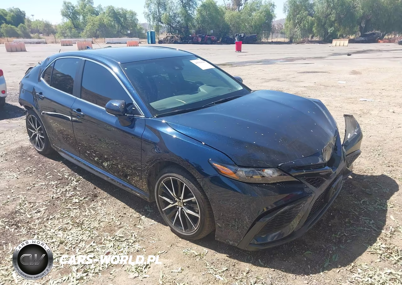 2021 Toyota Camry Se – zdjęcie 1 z 16