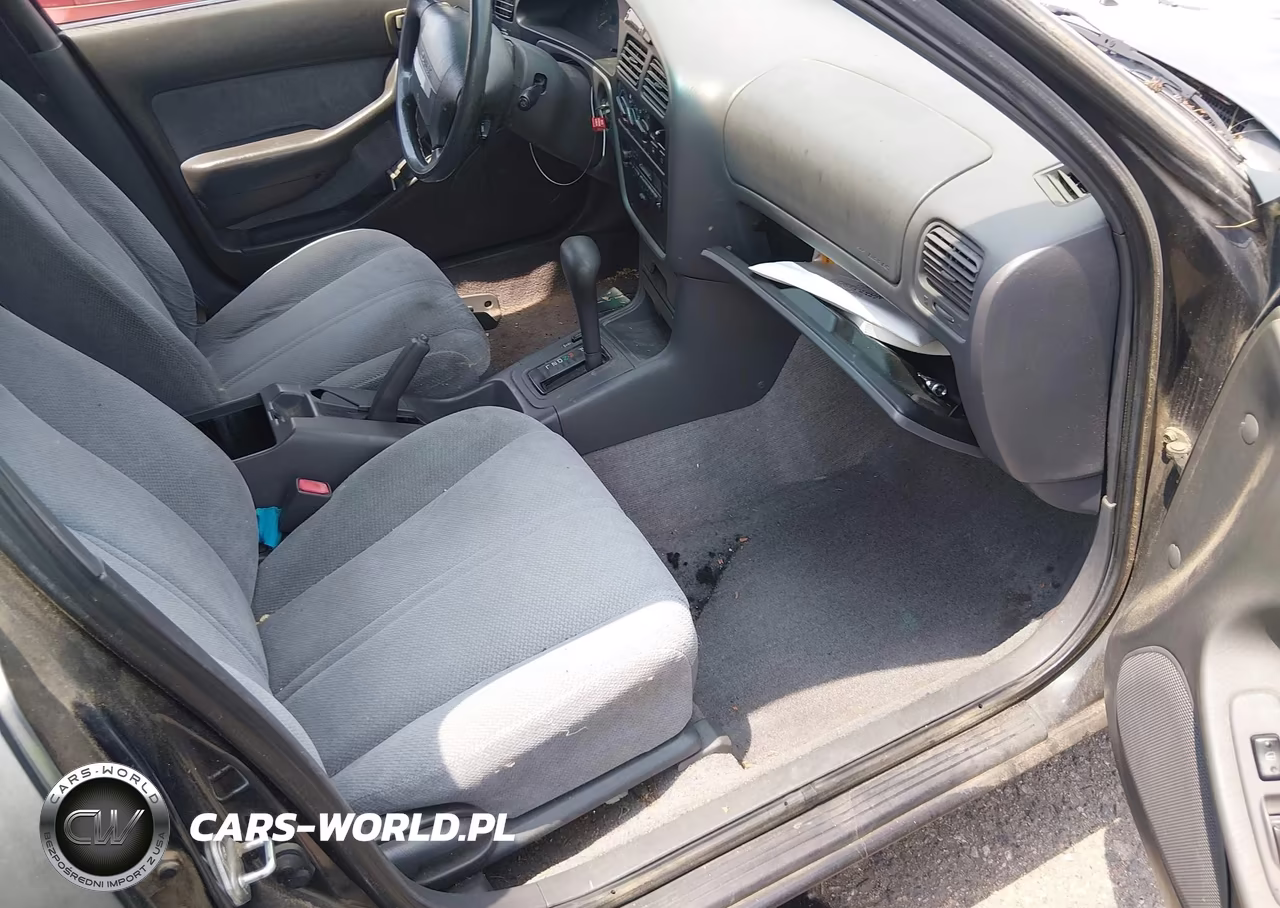 1995 Toyota Camry Le VIN:4T1SK12W5SU646197 - 5