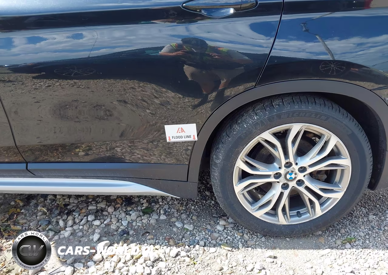 2018 BMW X1 xDrive28I VIN:WBXHT3C39J5F88198 - 6