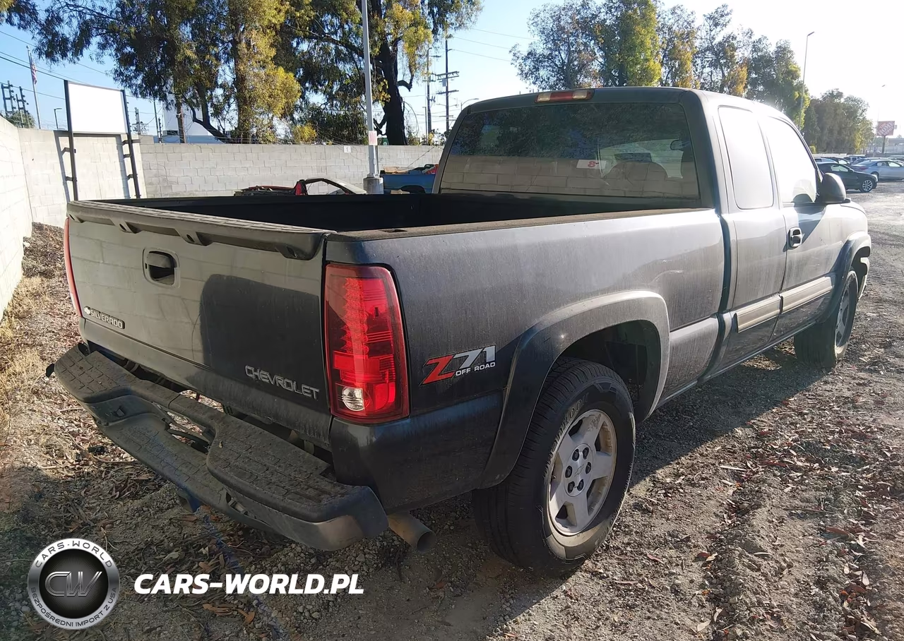 2005 Chevrolet Silverado 1500 Z71 VIN:1GCEK19B35E221970 - 4
