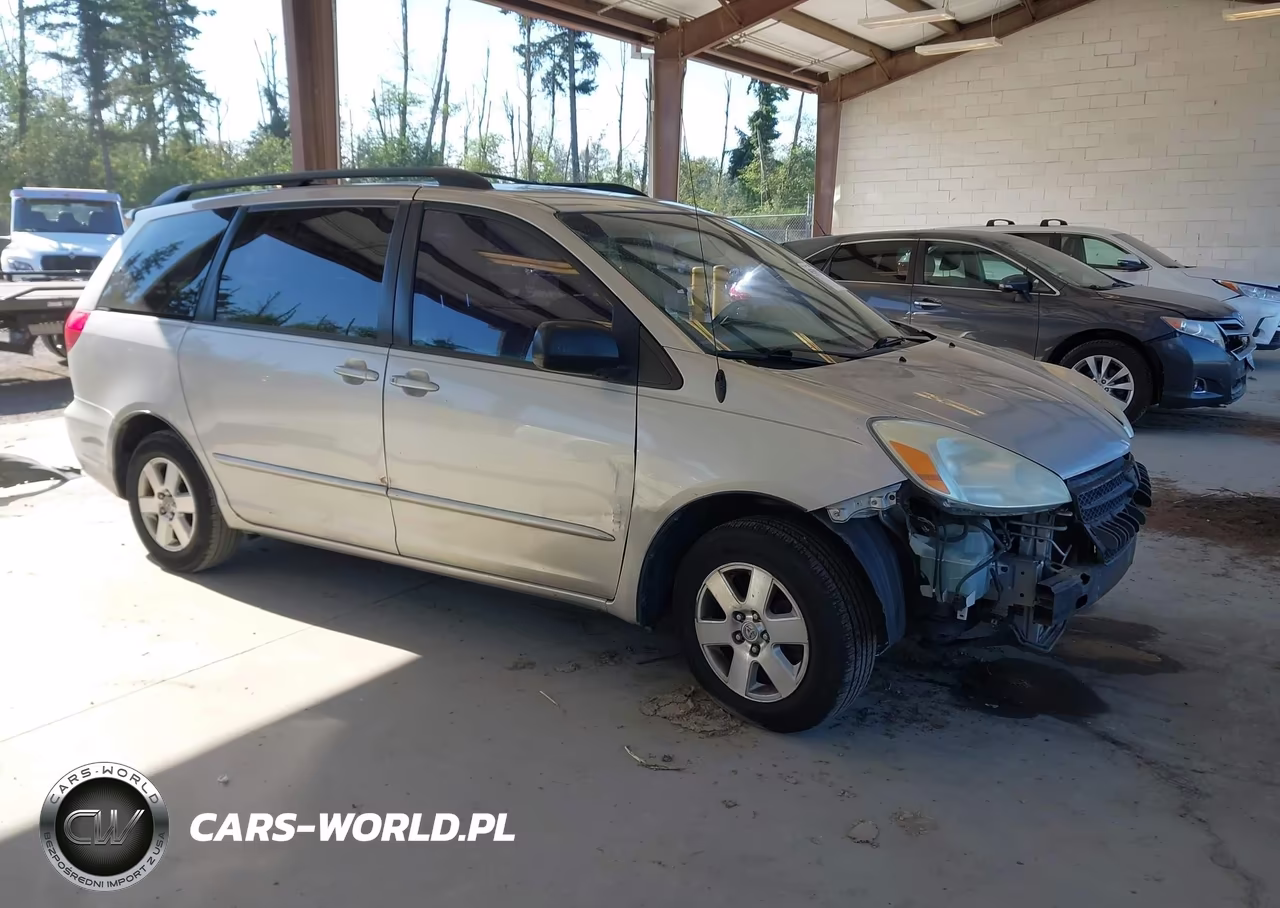 2004 Toyota Sienna Le – zdjęcie 1 z 17