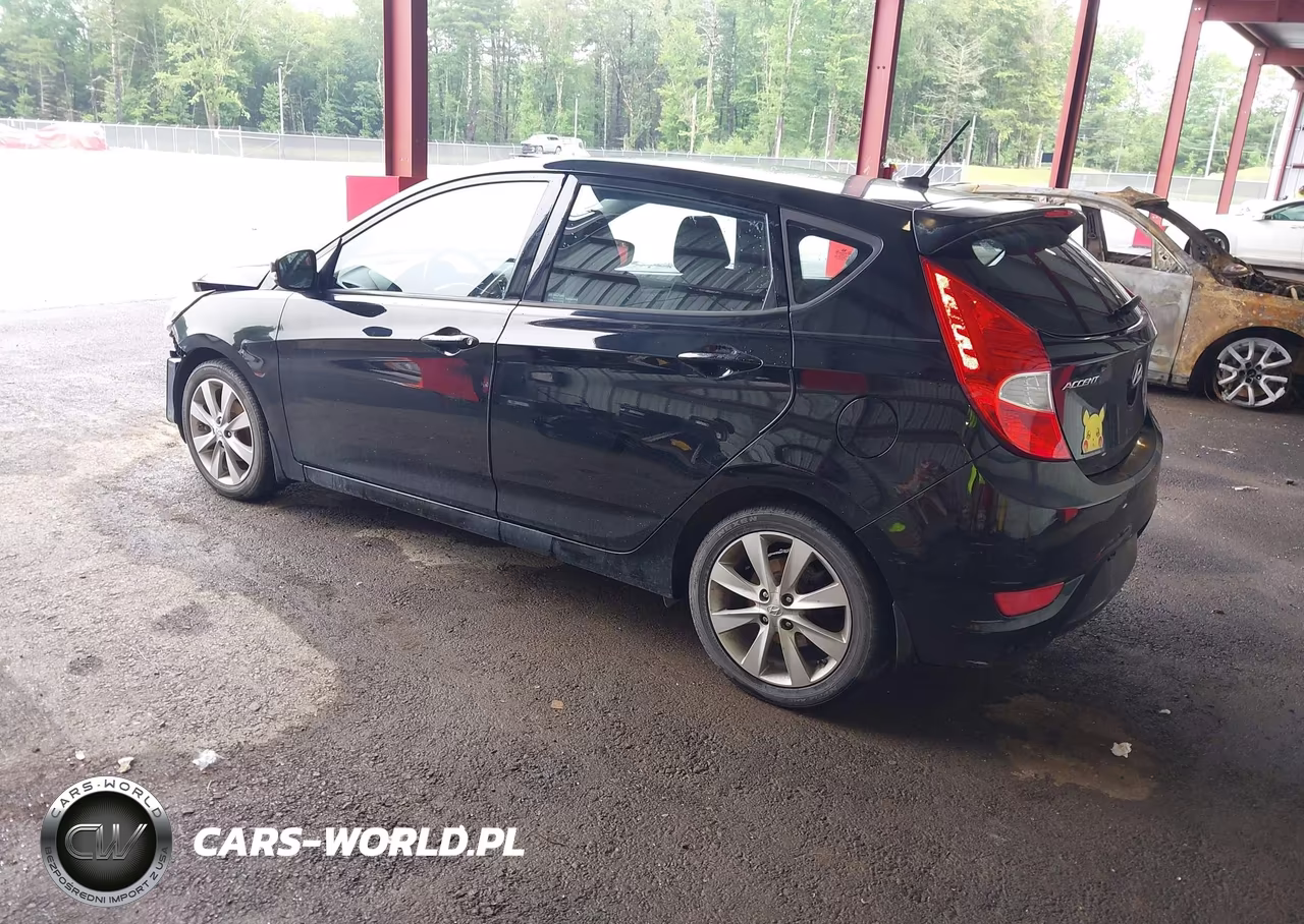 2013 Hyundai Accent Se VIN:KMHCU5AEXDU100643 - 3