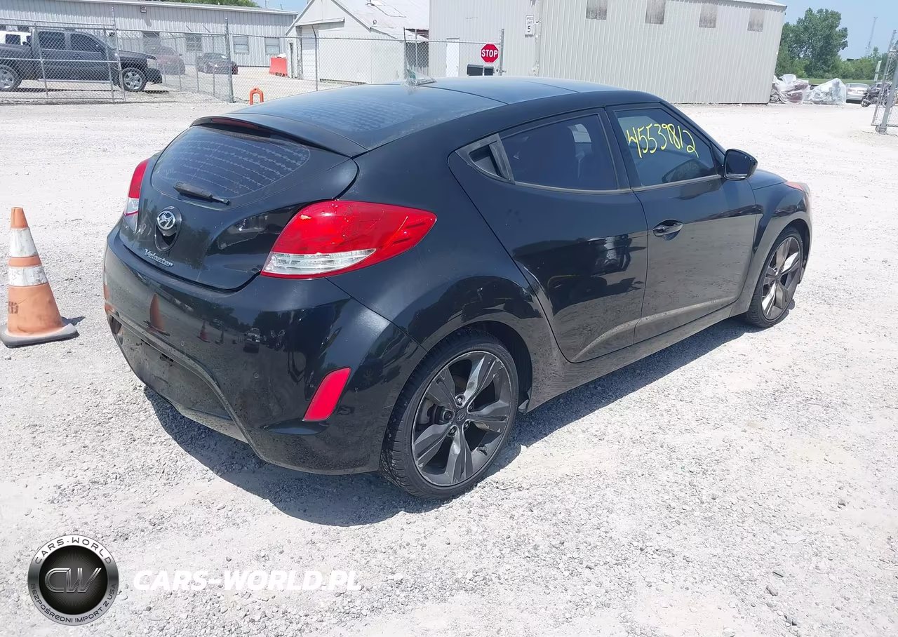 2012 Hyundai Veloster Base W-Gray VIN:KMHTC6AD0CU076206 - 4