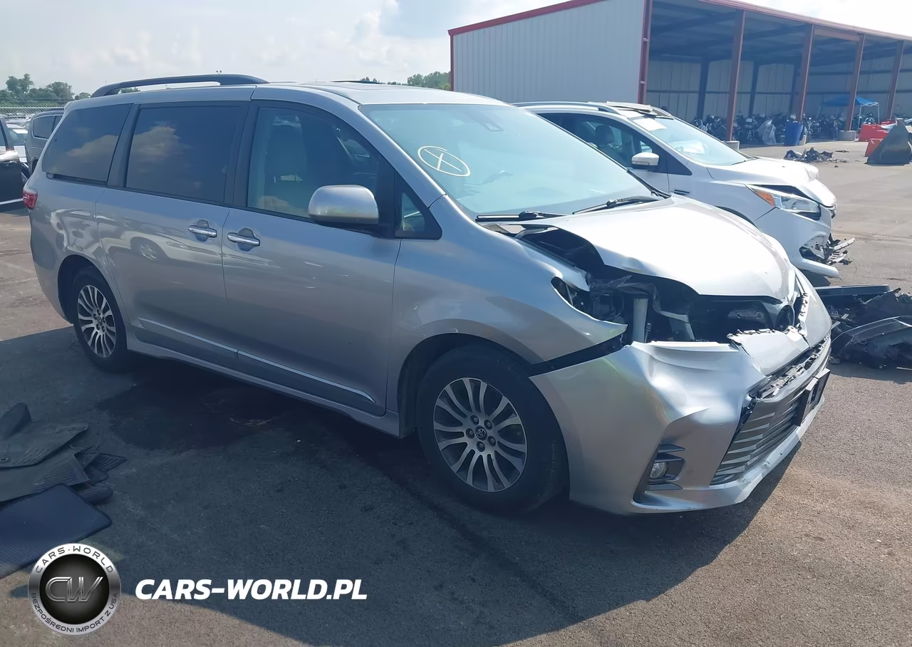 2018 Toyota Sienna Xle 8 Passenger