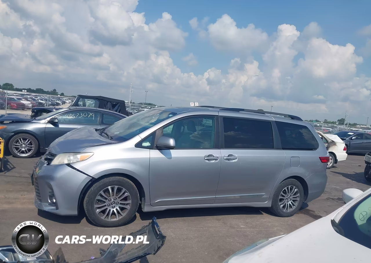 2018 Toyota Sienna Xle 8 Passenger VIN:5TDYZ3DC0JS929781 - 14