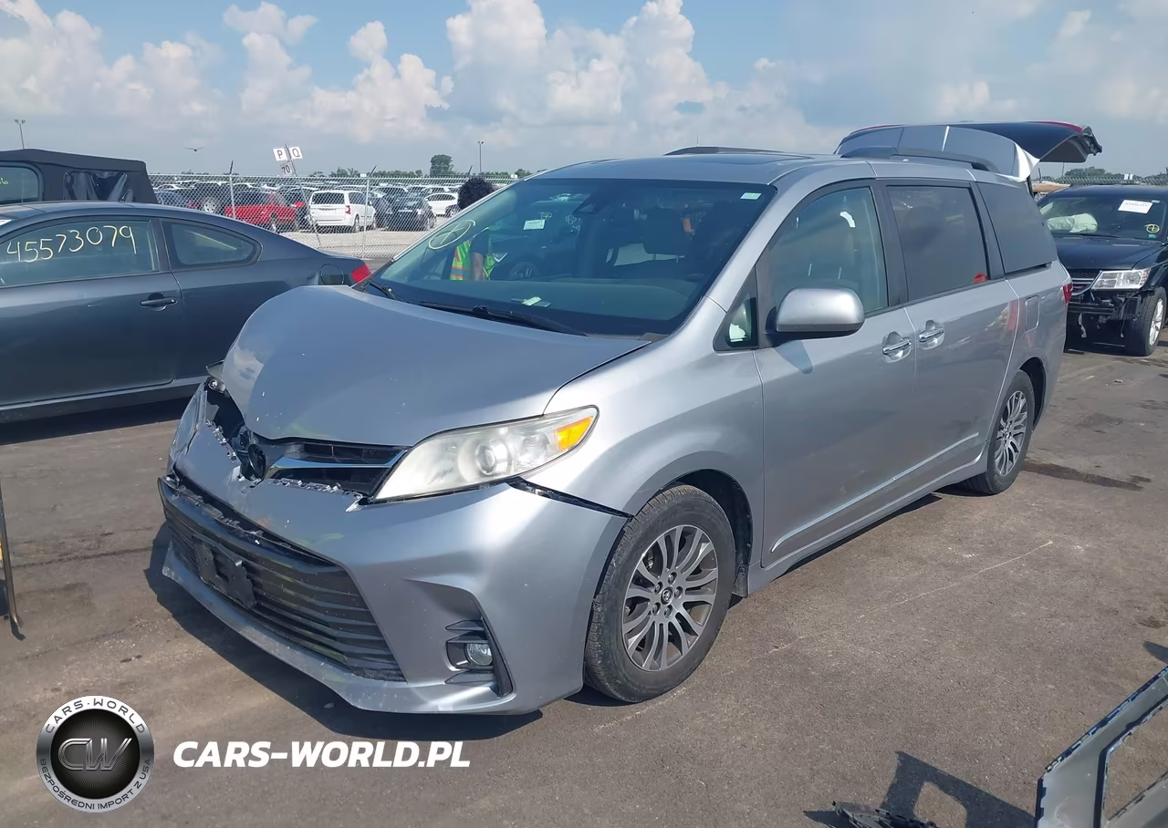 2018 Toyota Sienna Xle 8 Passenger VIN:5TDYZ3DC0JS929781 - 2