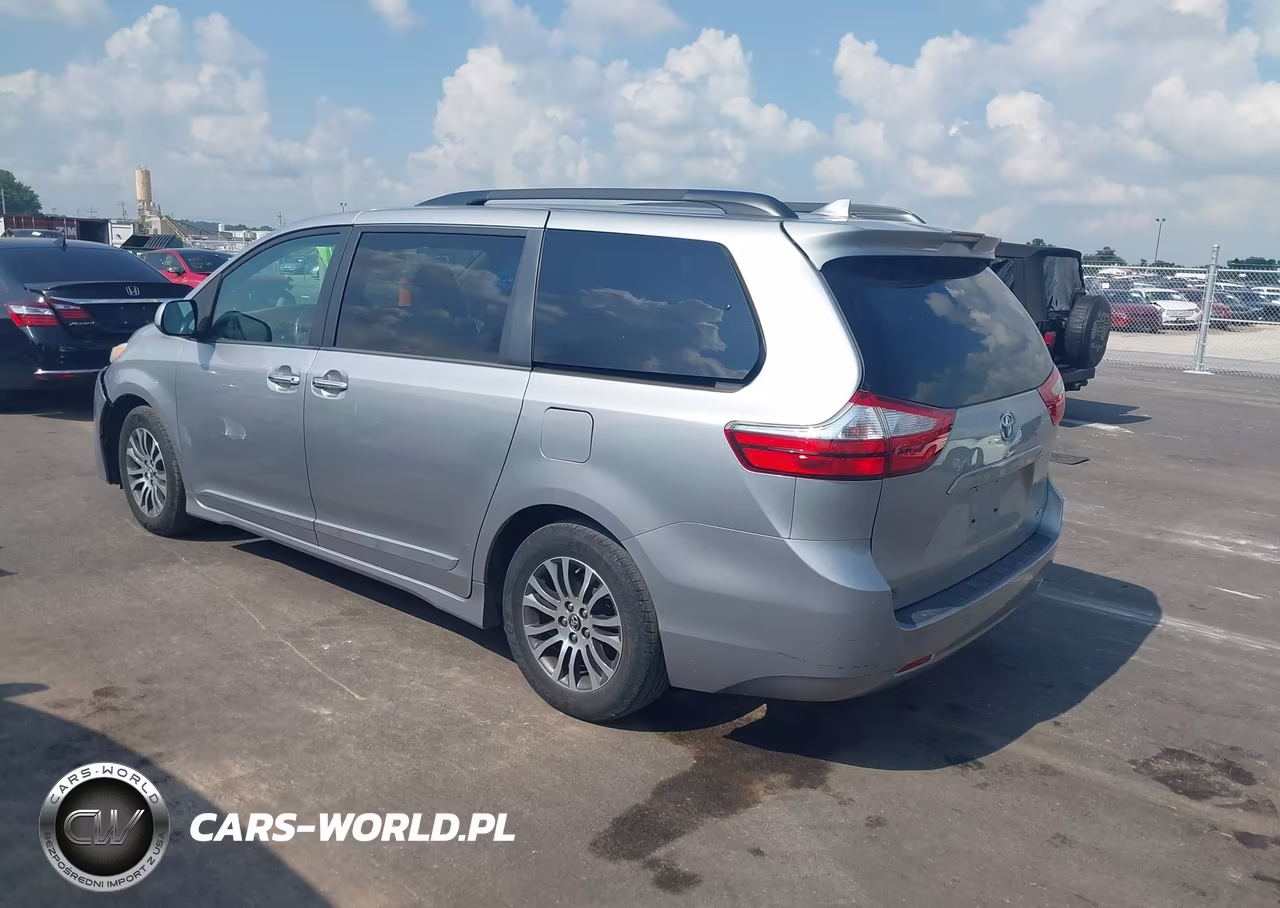 2018 Toyota Sienna Xle 8 Passenger VIN:5TDYZ3DC0JS929781 - 3