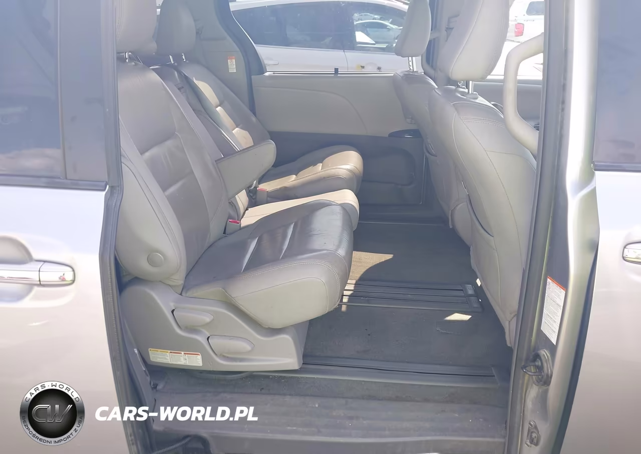2018 Toyota Sienna Xle 8 Passenger VIN:5TDYZ3DC0JS929781 - 8