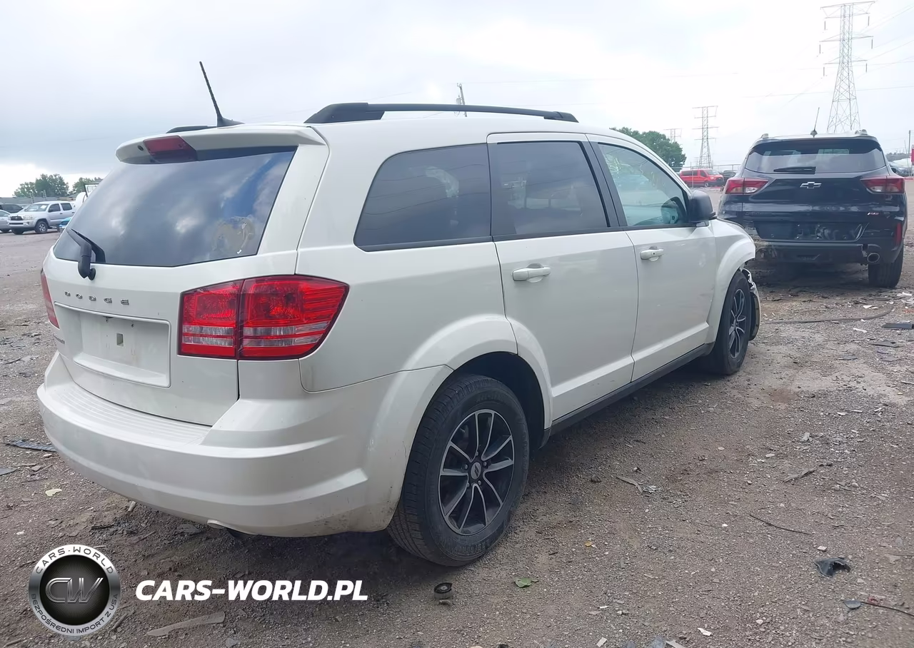 2018 Dodge Journey Se VIN:3C4PDCAB1JT446196 - 4
