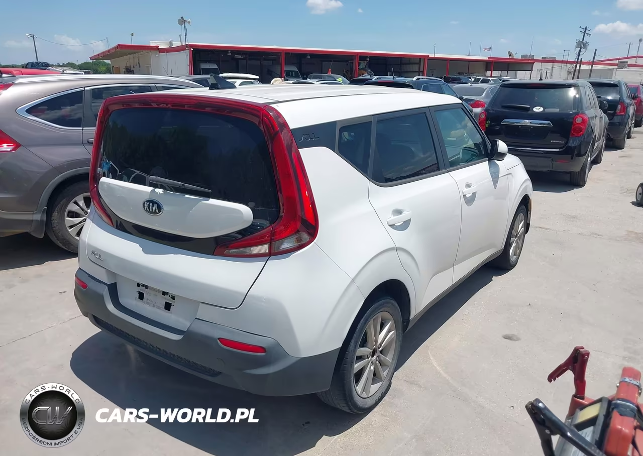 2020 Kia Soul Lx VIN:KNDJ23AU9L7068973 - 4