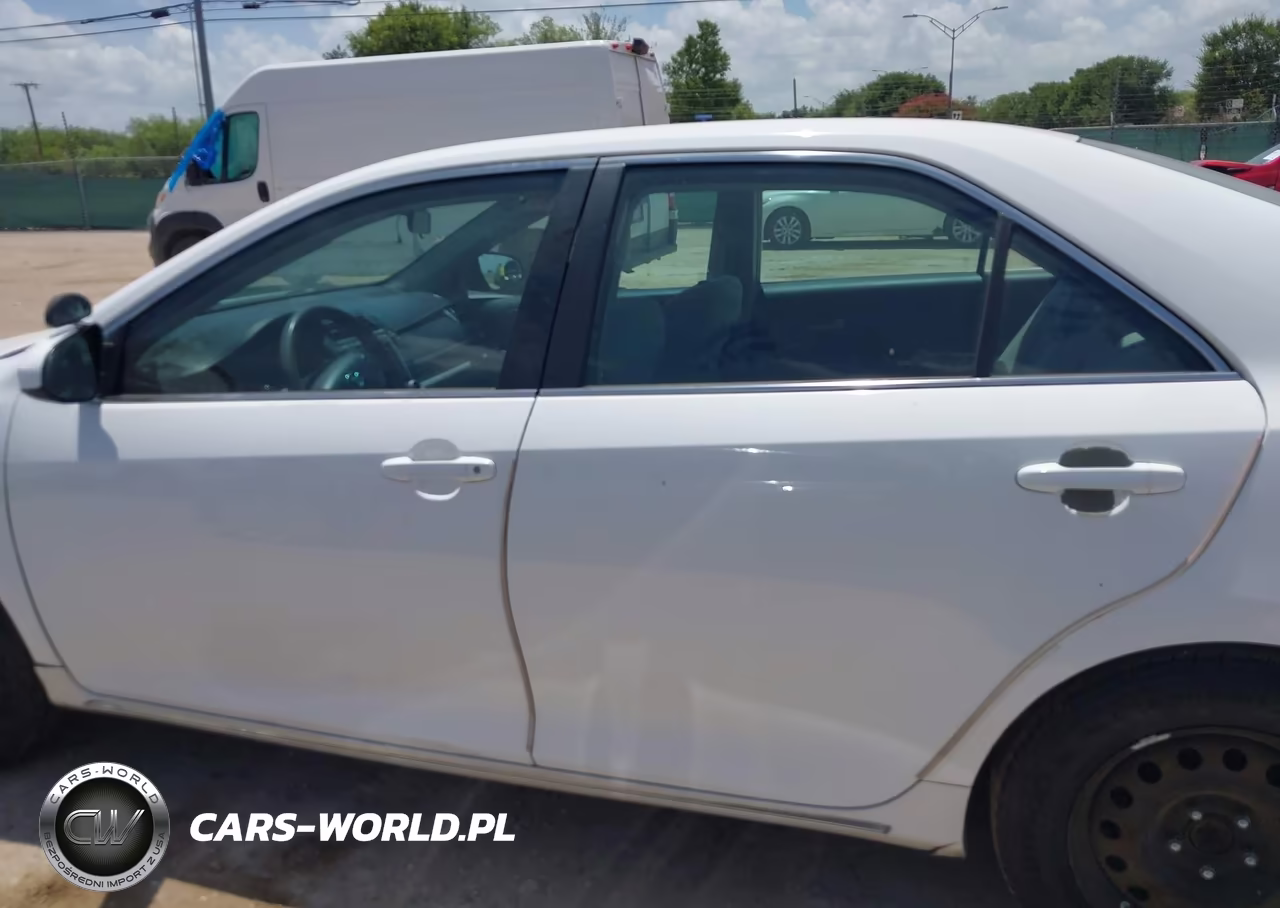 2014 Toyota Camry Le VIN:4T1BF1FK2EU342163 - 14