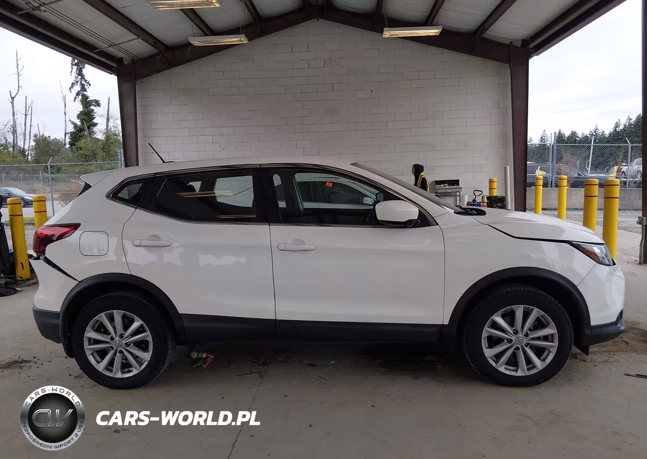 2017 Nissan Rogue Sport S VIN:JN1BJ1CR9HW136029 - 13