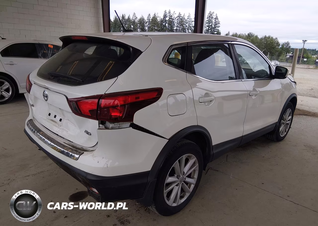 2017 Nissan Rogue Sport S VIN:JN1BJ1CR9HW136029 - 4