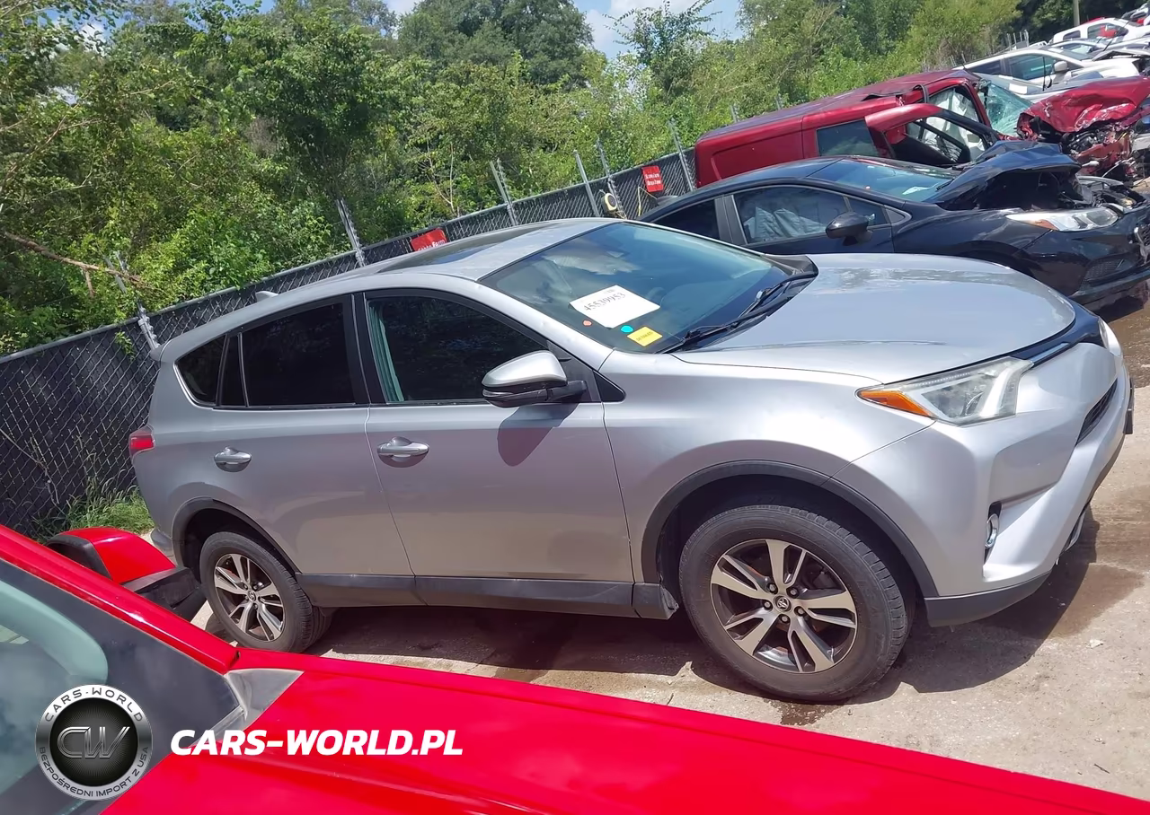 2018 Toyota Rav4 Xle VIN:2T3RFREV4JW816785 - 13