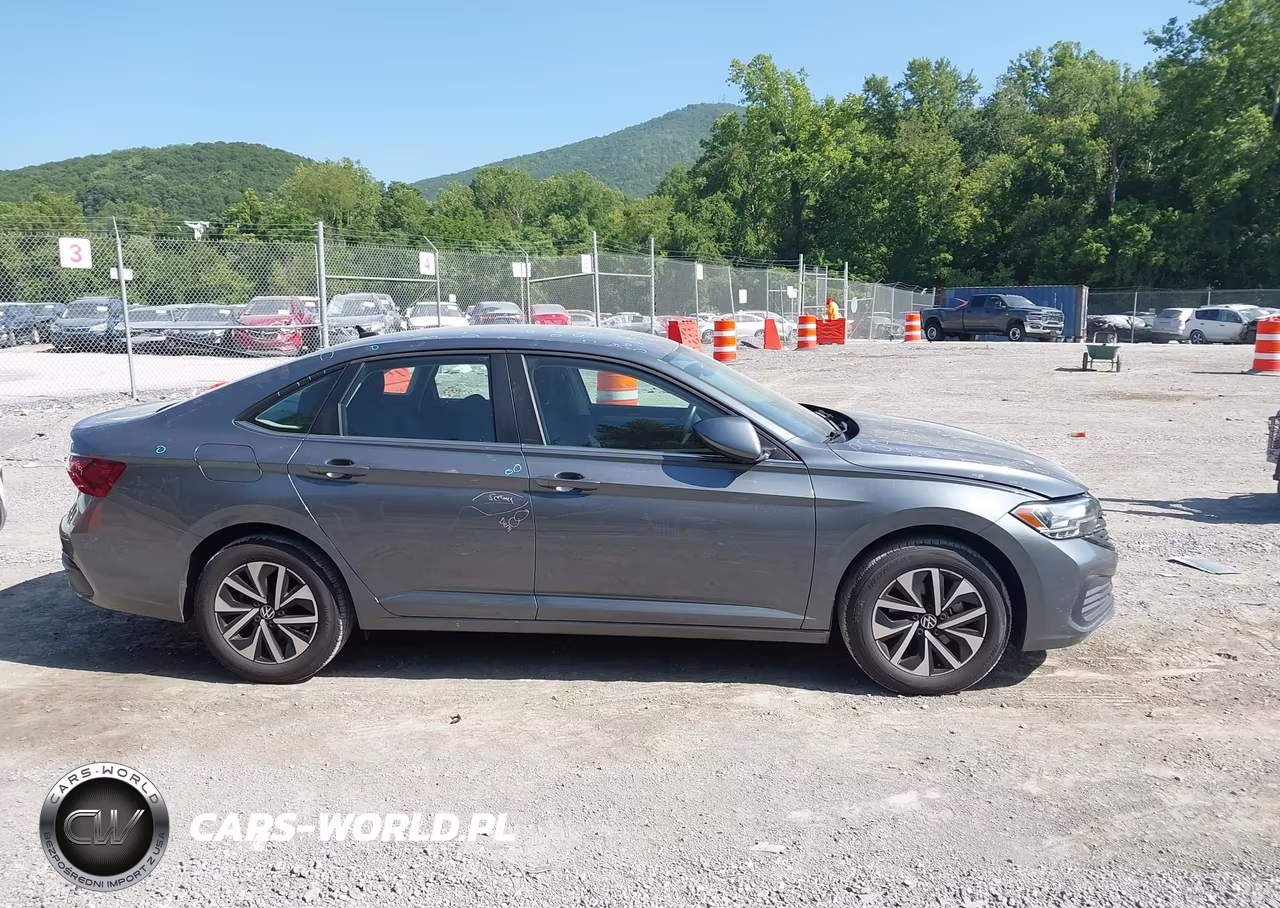 2024 Volkswagen Jetta 1.5T S VIN:3VW5M7BU1RM007890 - 13