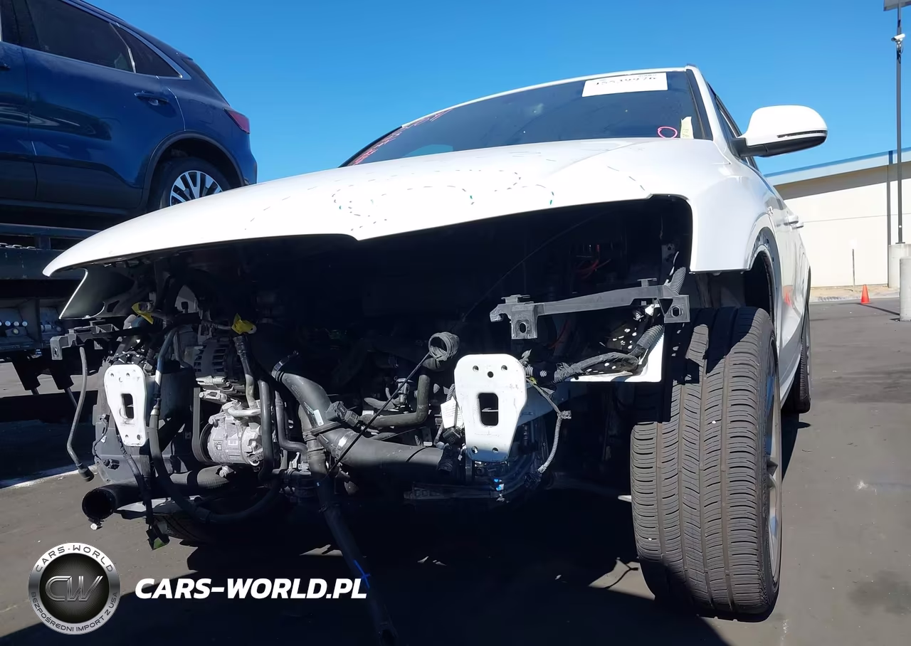 2018 Audi Q3 2.0T Premium-2.0T Sport Premium VIN:WA1HCCFS1JR013027 - 6