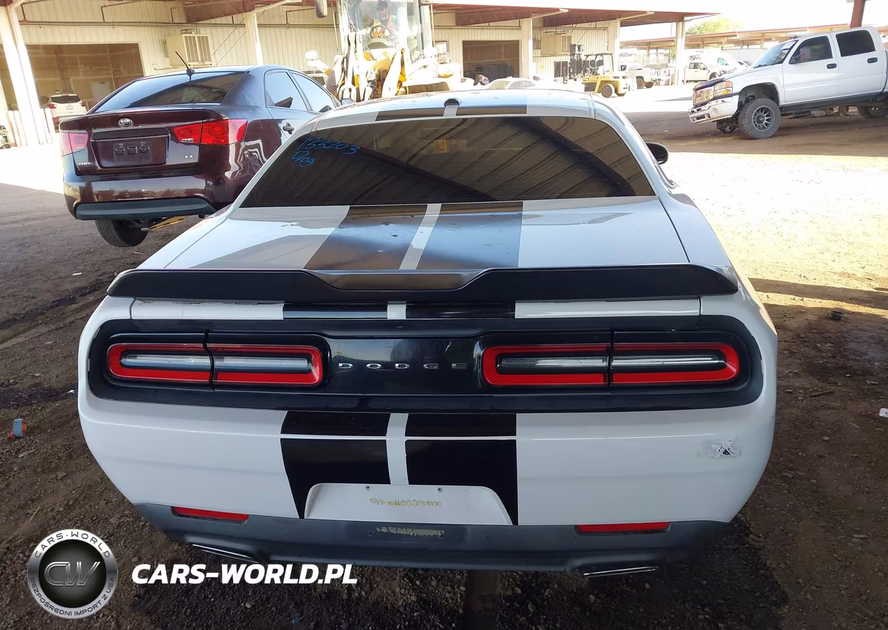 2016 Dodge Challenger Sxt VIN:2C3CDZAG9GH176850 - 17