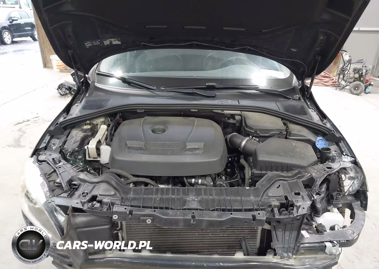 2018 Volvo S60 T5 Dynamic VIN:YV140MTL2J2459822 - 10