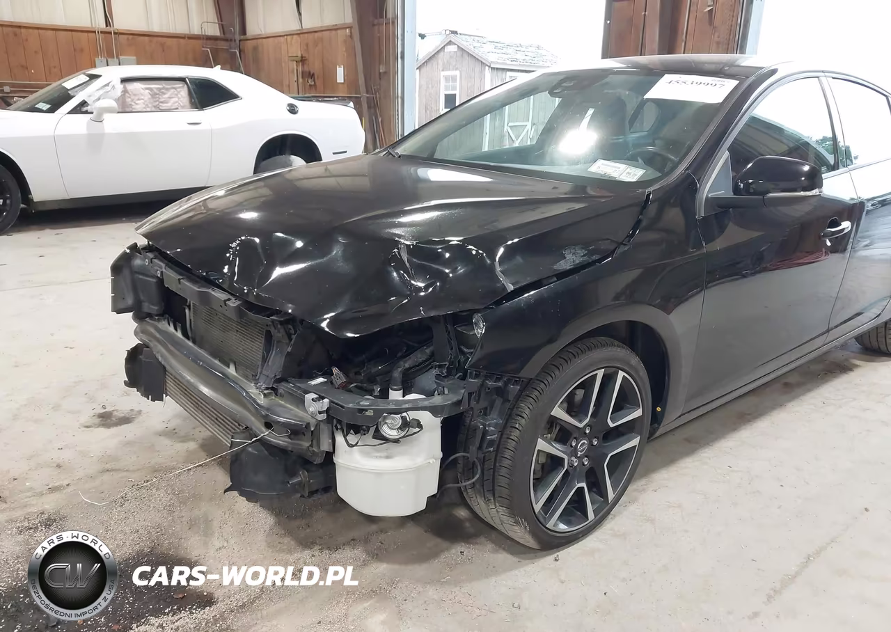 2018 Volvo S60 T5 Dynamic VIN:YV140MTL2J2459822 - 18