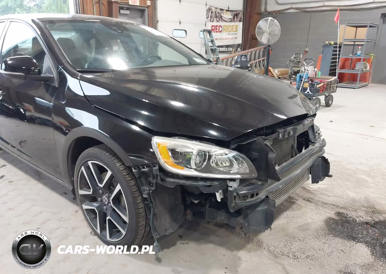 2018 Volvo S60 T5 Dynamic VIN:YV140MTL2J2459822 - 21