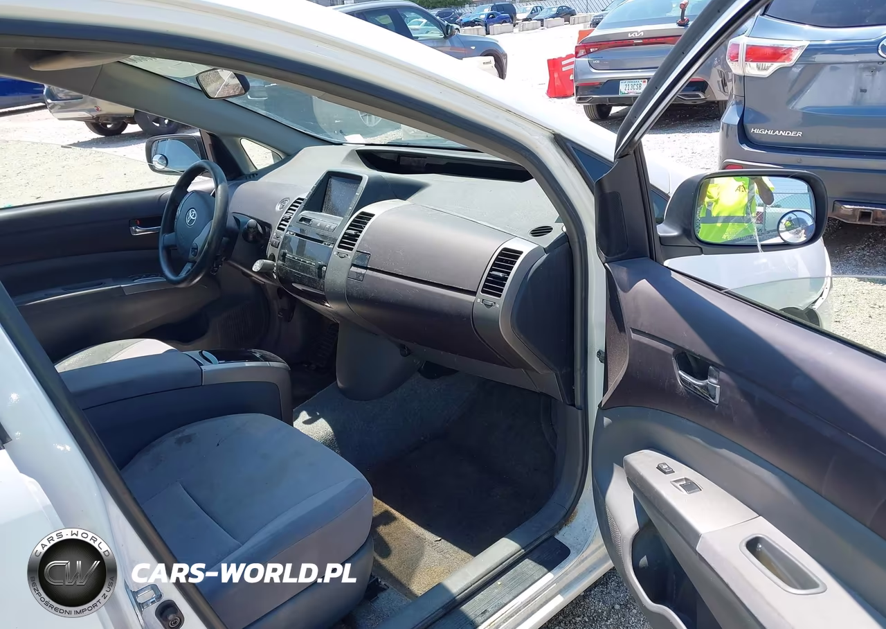 2004 Toyota Prius VIN:JTDKB20U040112983 - 5