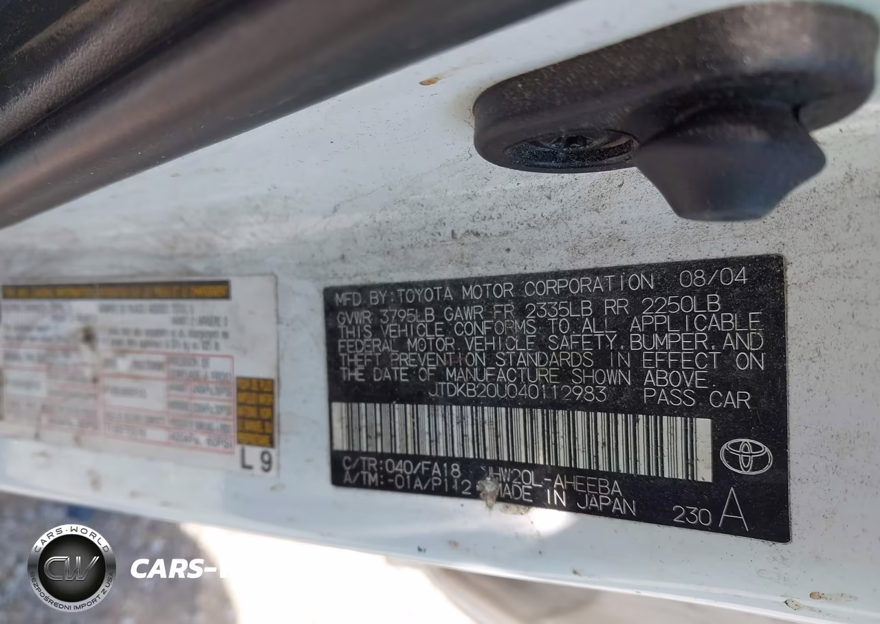 2004 Toyota Prius VIN:JTDKB20U040112983 - 9