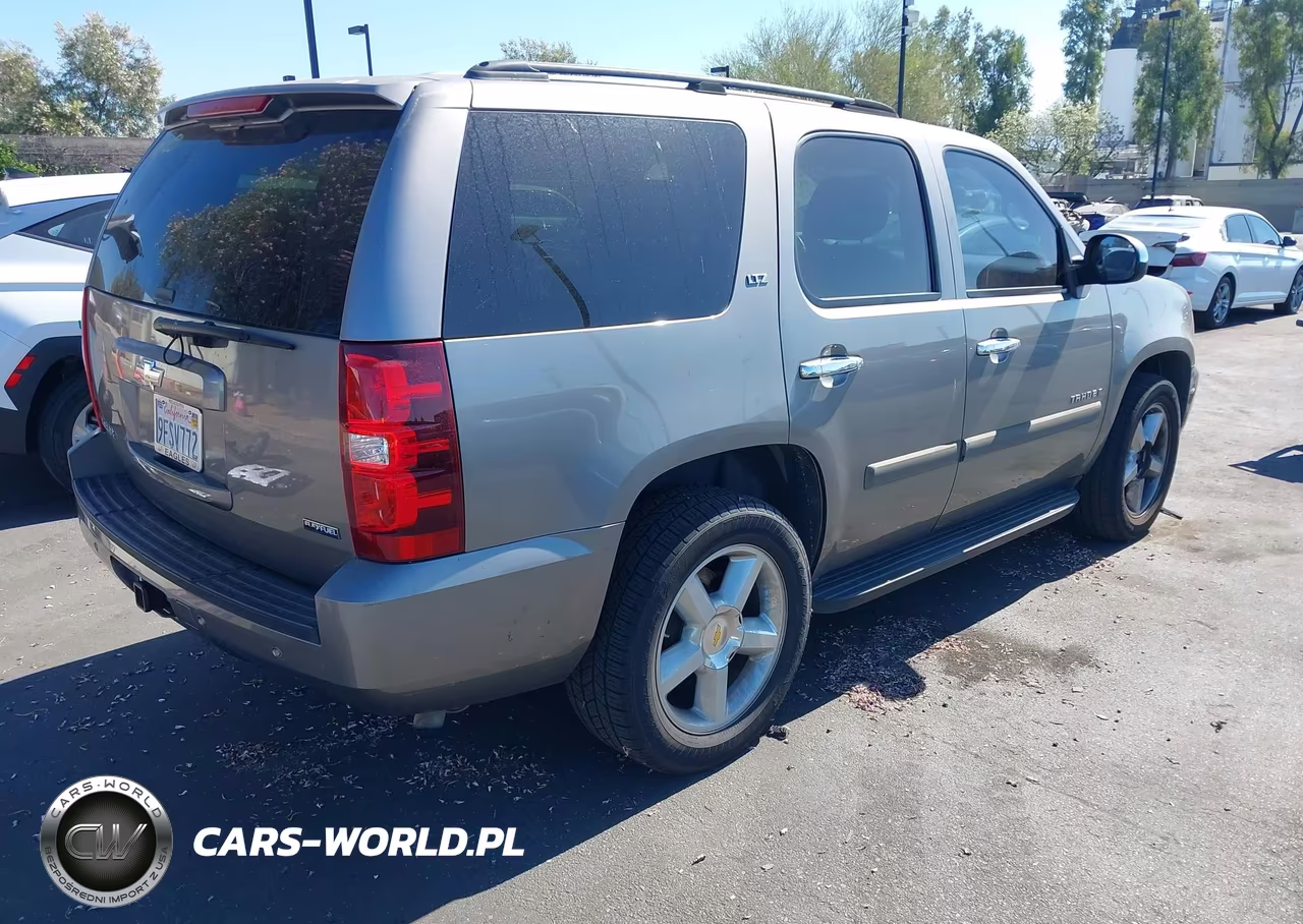 2007 Chevrolet Tahoe Ltz VIN:1GNFC13037R334281 - 4