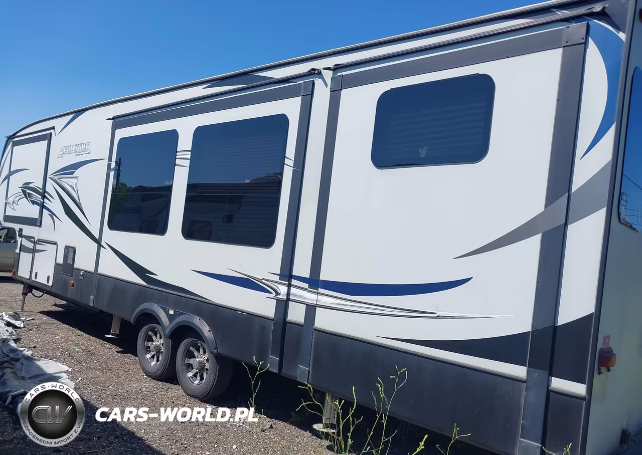 2016 Keystone Fifthwheel VIN:4YDF39128GE760483 - 3