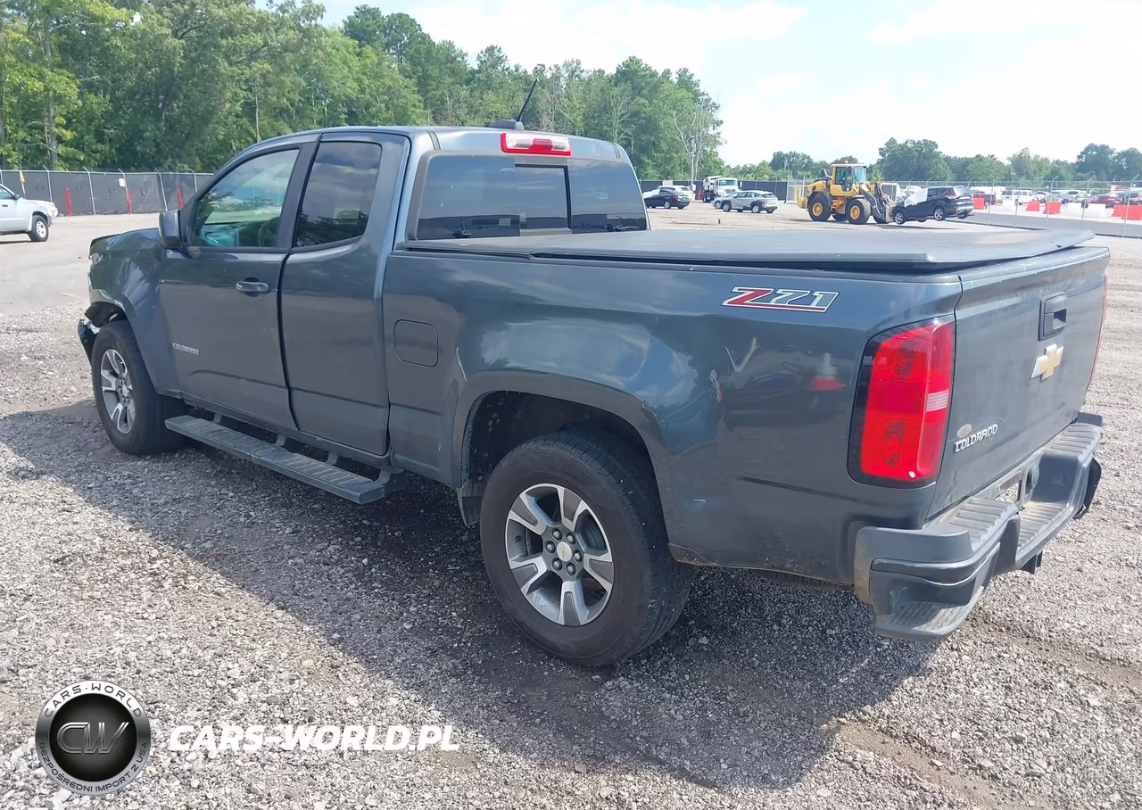 2015 Chevrolet Colorado Z71 VIN:1GCHSCE36F1274016 - 3