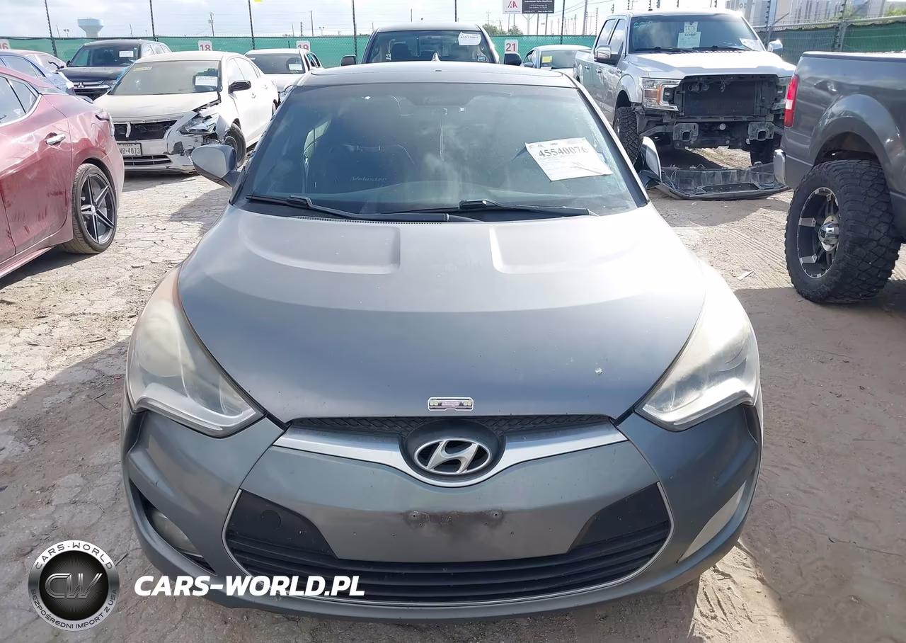 2016 Hyundai Veloster VIN:KMHTC6AD2GU248628 - 12