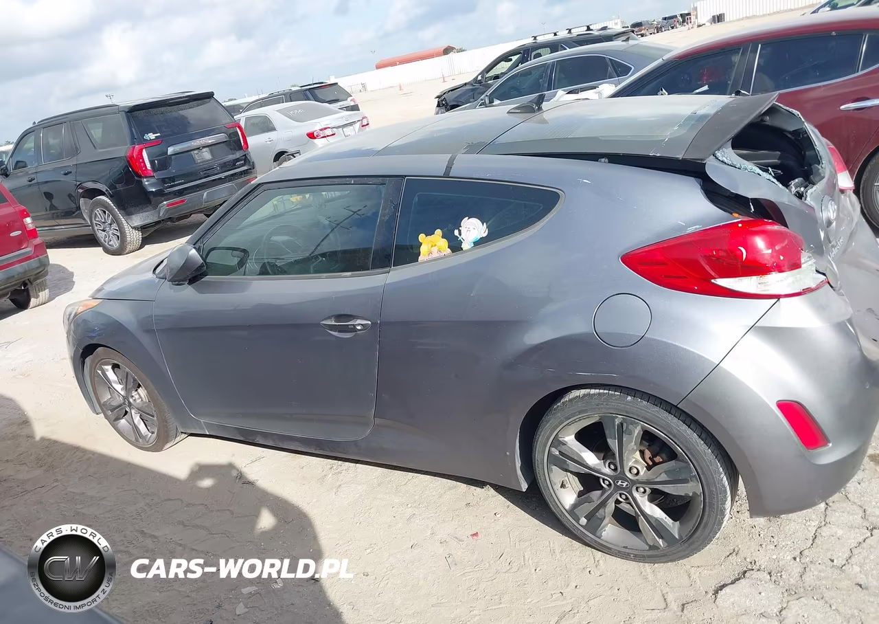 2016 Hyundai Veloster VIN:KMHTC6AD2GU248628 - 14