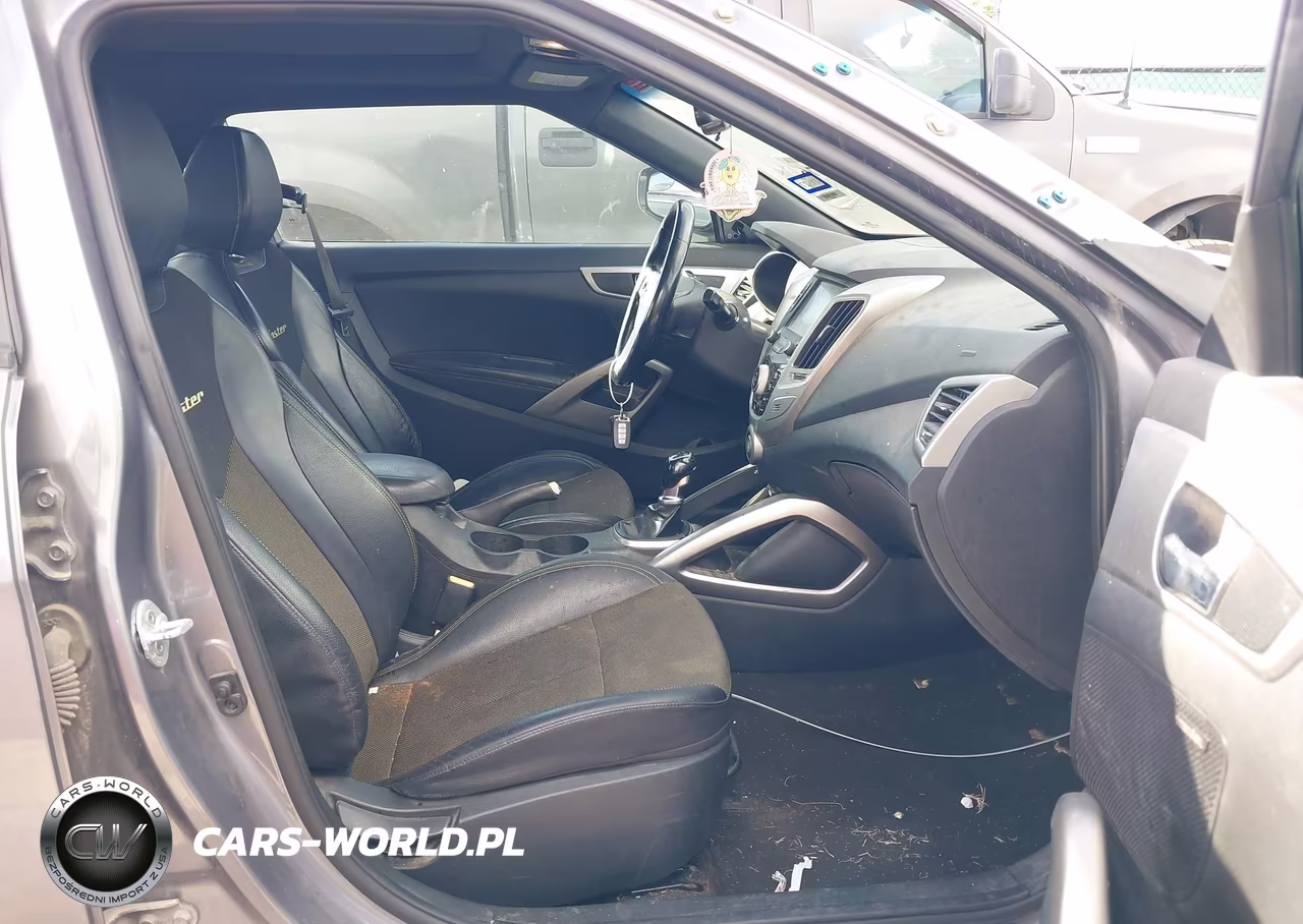 2016 Hyundai Veloster VIN:KMHTC6AD2GU248628 - 5