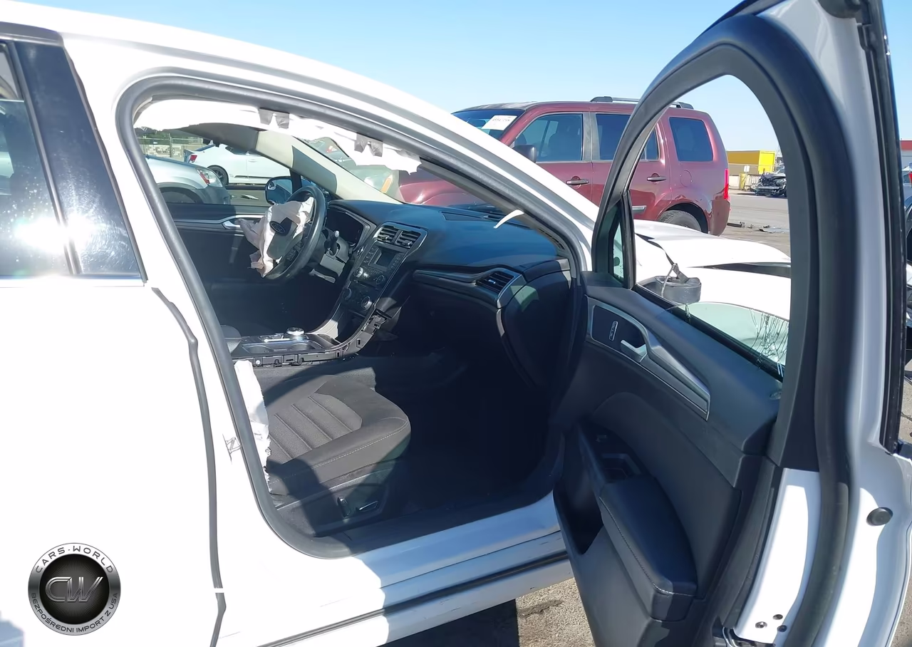 2017 Ford Fusion Hybrid Se VIN:3FA6P0LU2HR233349 - 5