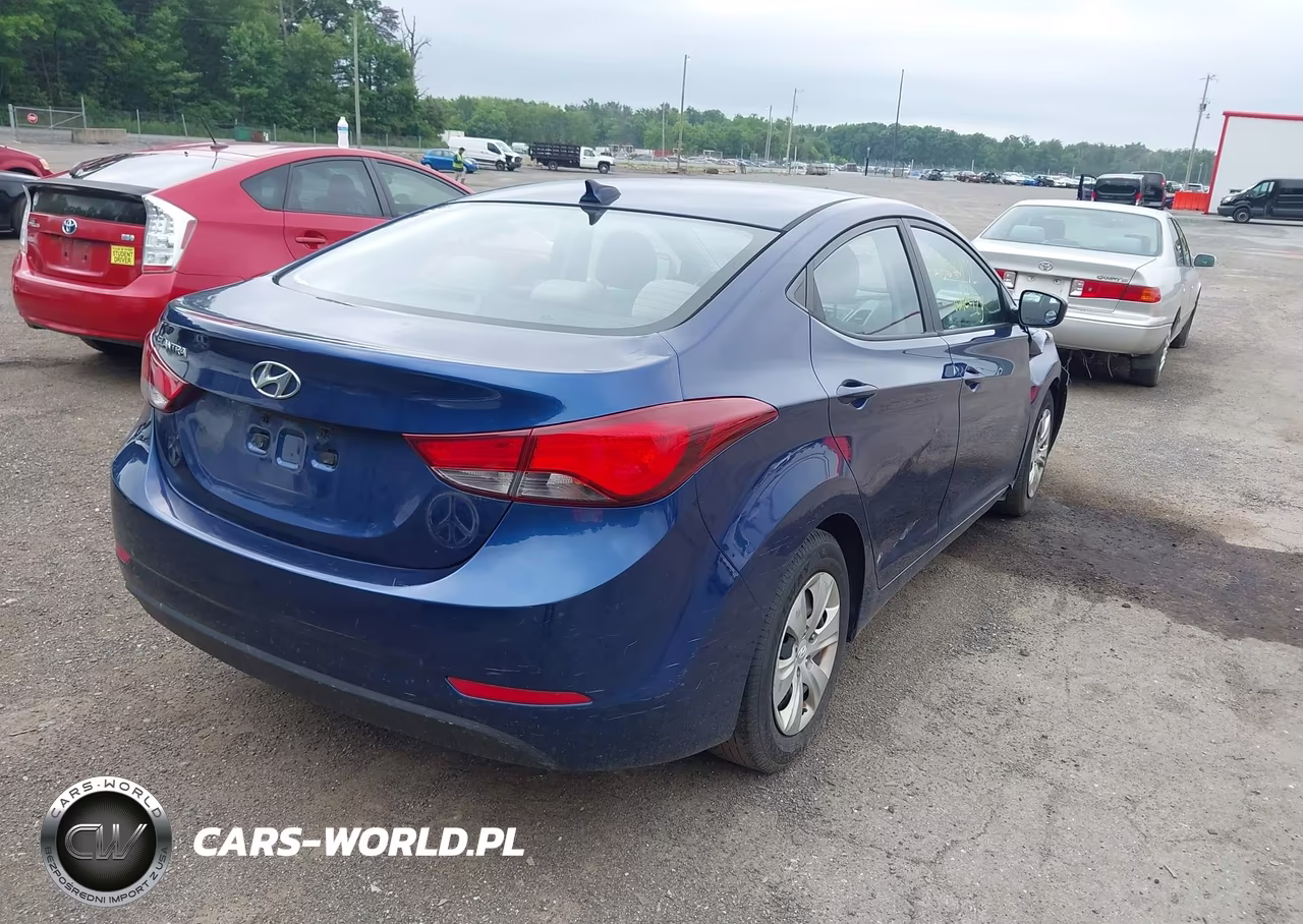 2016 Hyundai Elantra Se VIN:5NPDH4AE7GH736006 - 4
